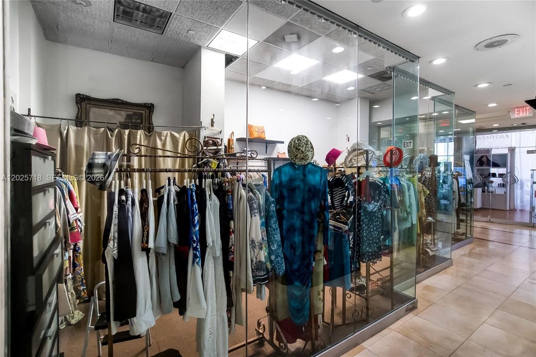 В аренду: $1,000 (0 спален, 0 ванн, 0 Квадратных фут)