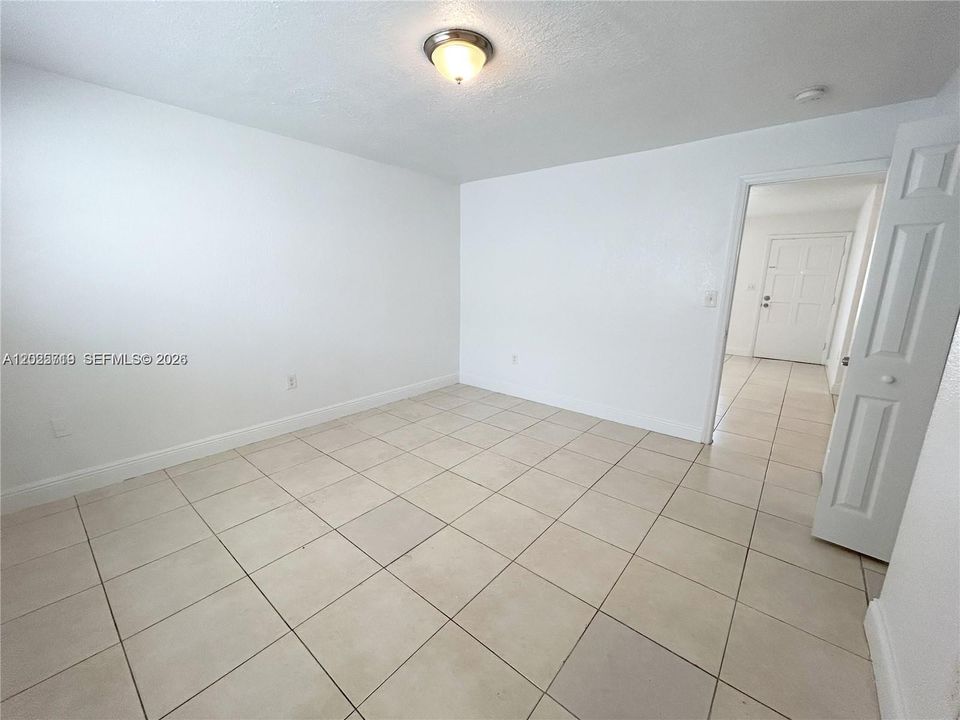 Active With Contract: $1,599 (1 beds, 1 baths, 0 Square Feet)