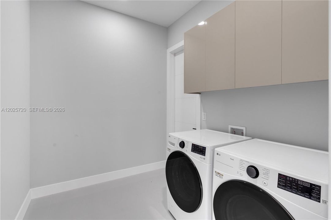 Недавно продано: $299,900 (3 спален, 2 ванн, 0 Квадратных фут)