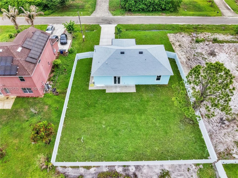 Недавно продано: $299,900 (3 спален, 2 ванн, 0 Квадратных фут)