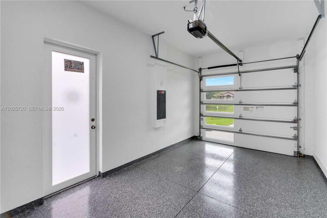 Недавно продано: $299,900 (3 спален, 2 ванн, 0 Квадратных фут)