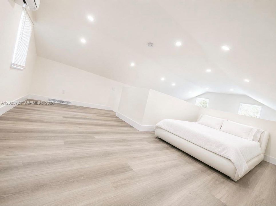 В аренду: $2,950 (2 спален, 1 ванн, 1210 Квадратных фут)