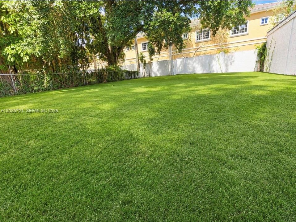 В аренду: $2,950 (2 спален, 1 ванн, 1210 Квадратных фут)