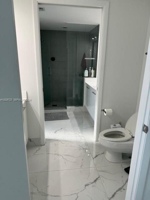For Rent: $2,900 (1 beds, 1 baths, 764 Square Feet)
