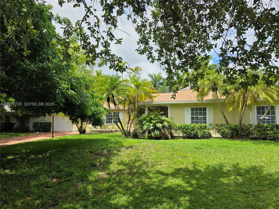 For Sale: $725,000 (4 beds, 3 baths, 2153 Square Feet)