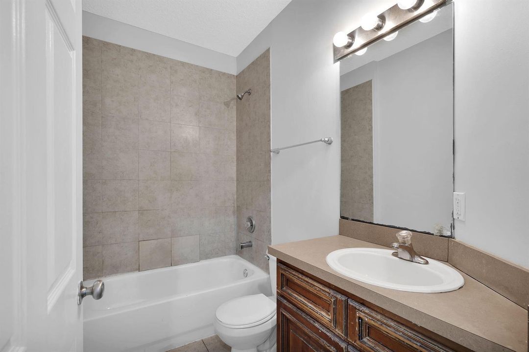 8305 homeport 5