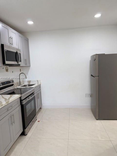 For Rent: $1,550 (0 beds, 1 baths, 2158 Square Feet)