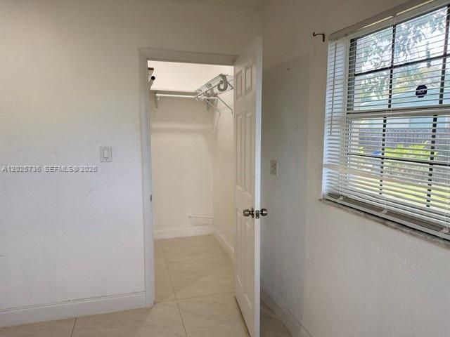 For Rent: $1,550 (0 beds, 1 baths, 2158 Square Feet)