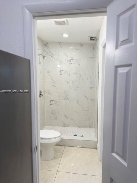 For Rent: $1,550 (0 beds, 1 baths, 2158 Square Feet)