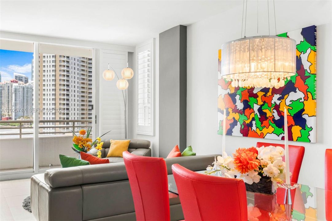 For Sale: $620,000 (1 beds, 1 baths, 780 Square Feet)