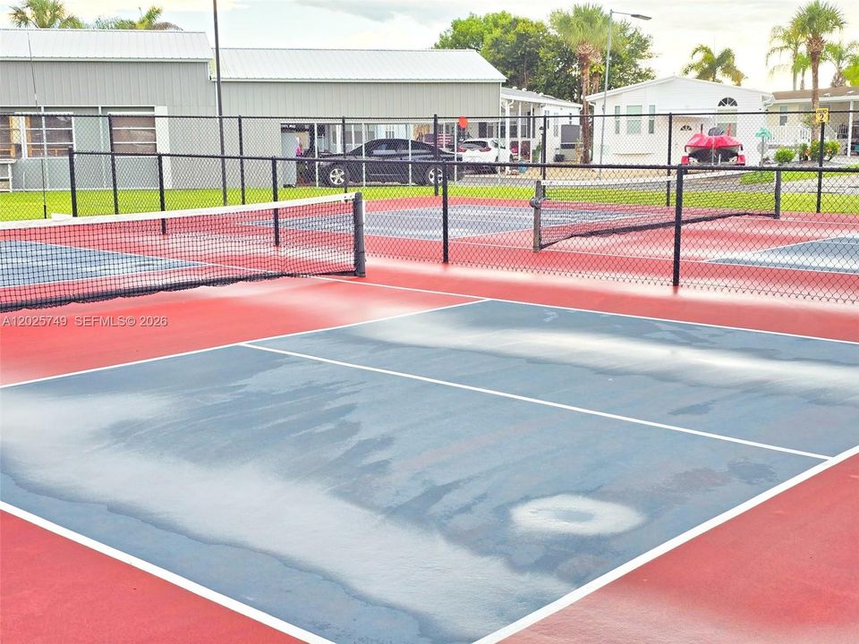 Tennis