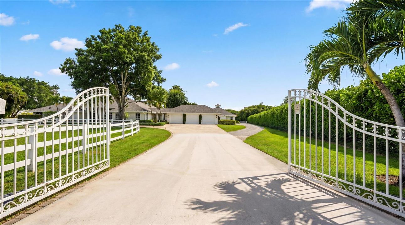 02-14466 Laurel Trail