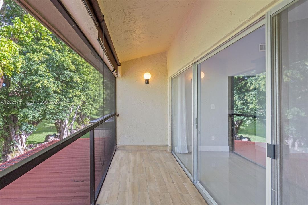 For Sale: $550,000 (4 beds, 2 baths, 1934 Square Feet)