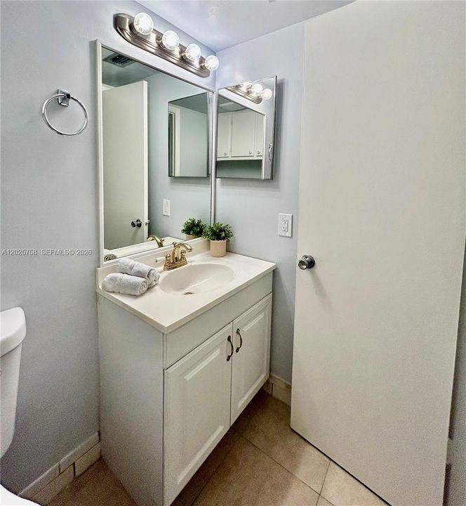 For Sale: $97,900 (1 beds, 1 baths, 624 Square Feet)