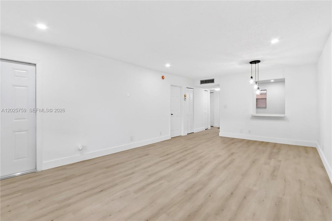 В аренду: $1,599 (1 спален, 1 ванн, 770 Квадратных фут)