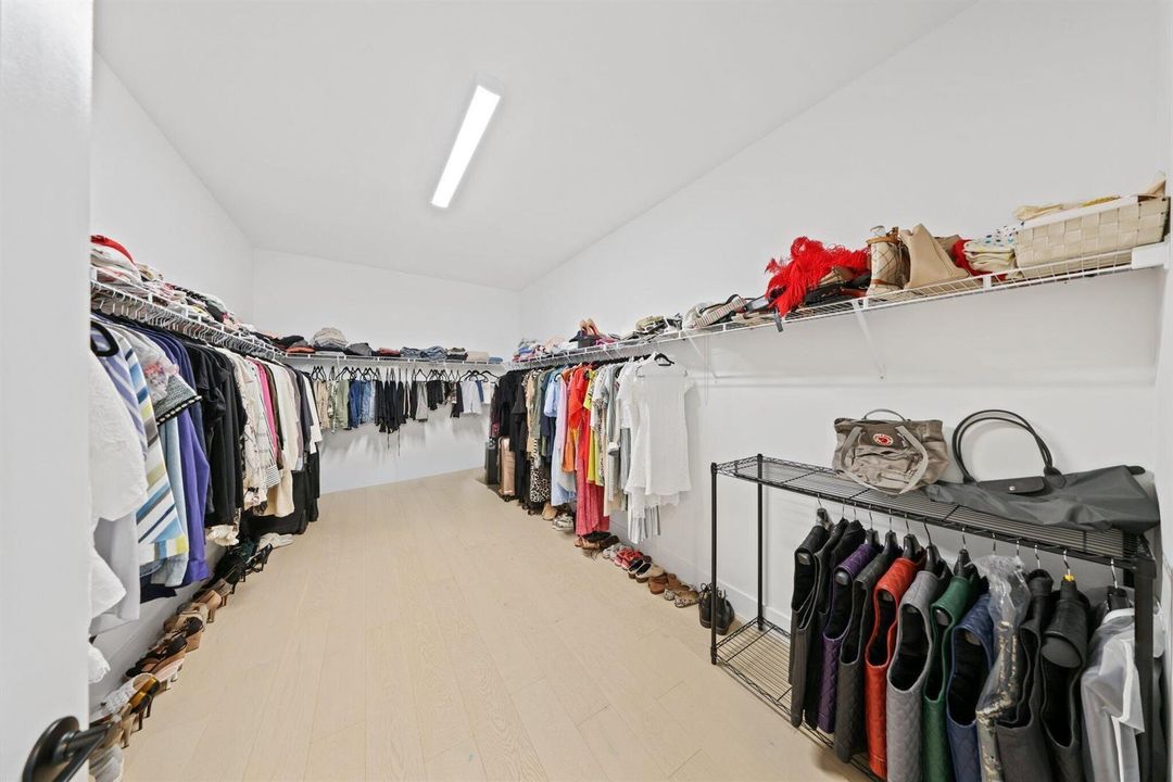 Master closet #1