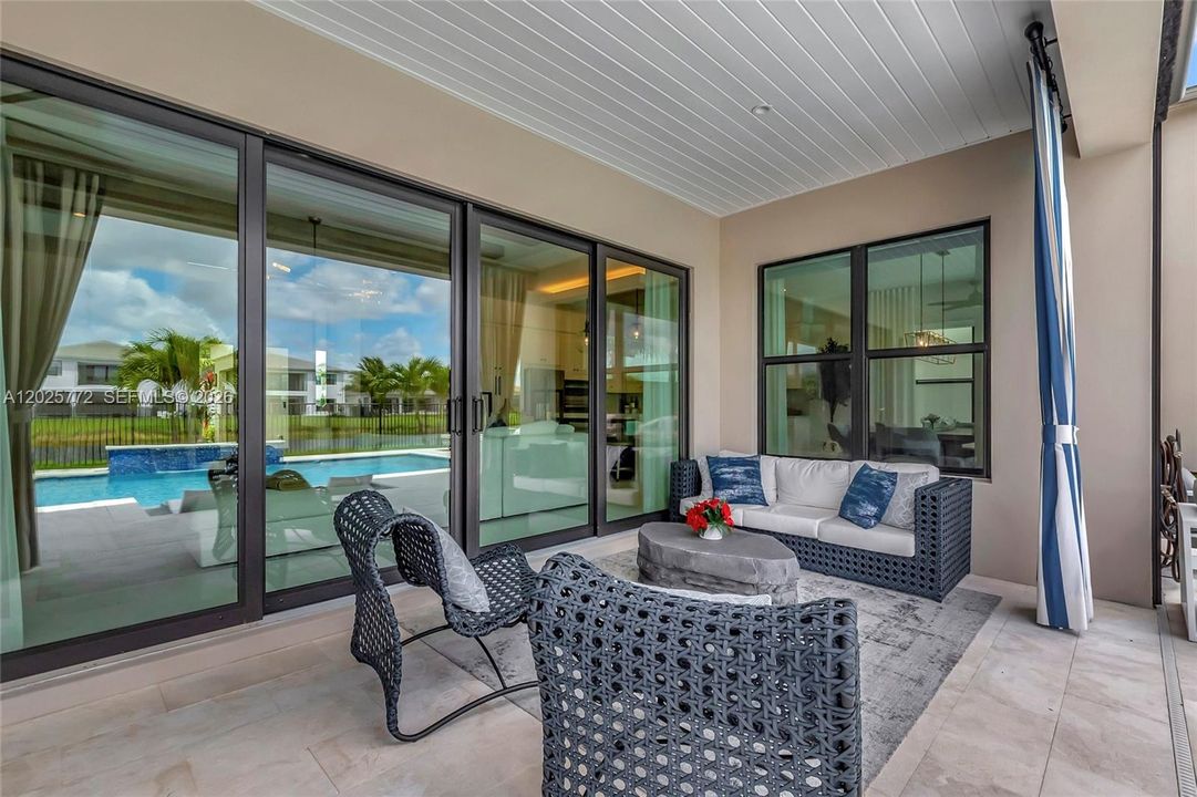 For Rent: $18,000 (5 beds, 5 baths, 4084 Square Feet)