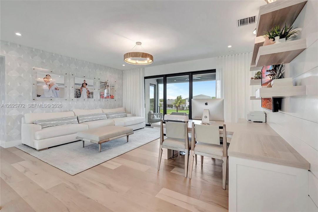 For Rent: $18,000 (5 beds, 5 baths, 4084 Square Feet)