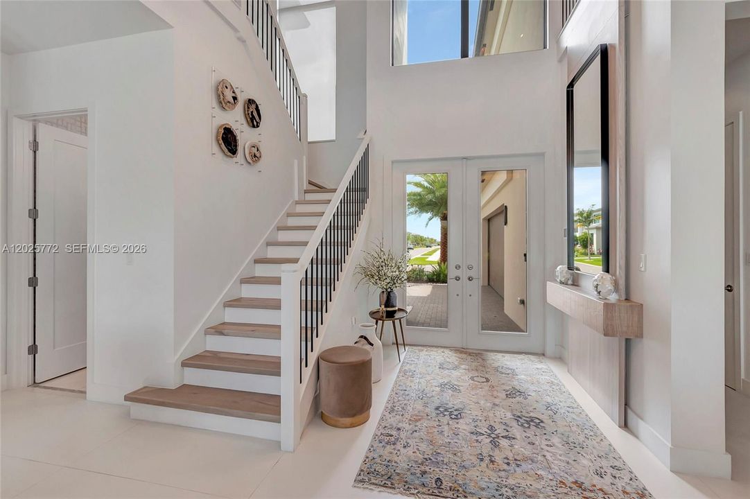 For Rent: $18,000 (5 beds, 5 baths, 4084 Square Feet)