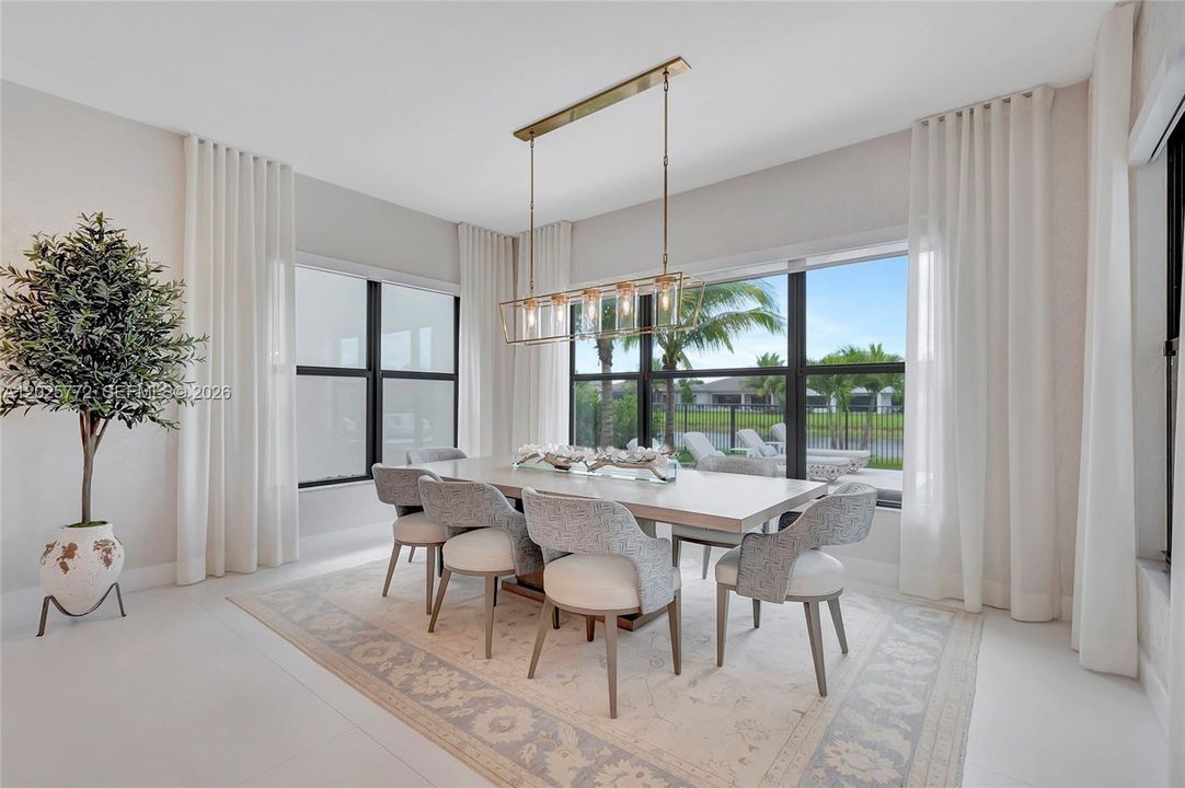 For Rent: $18,000 (5 beds, 5 baths, 4084 Square Feet)