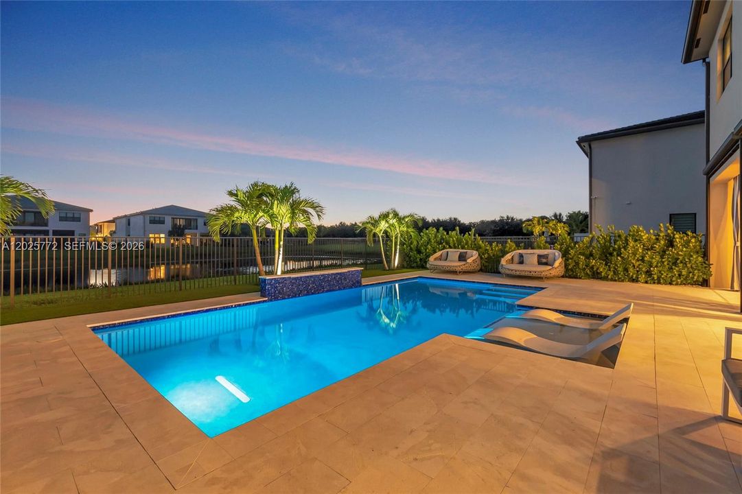For Rent: $18,000 (5 beds, 5 baths, 4084 Square Feet)