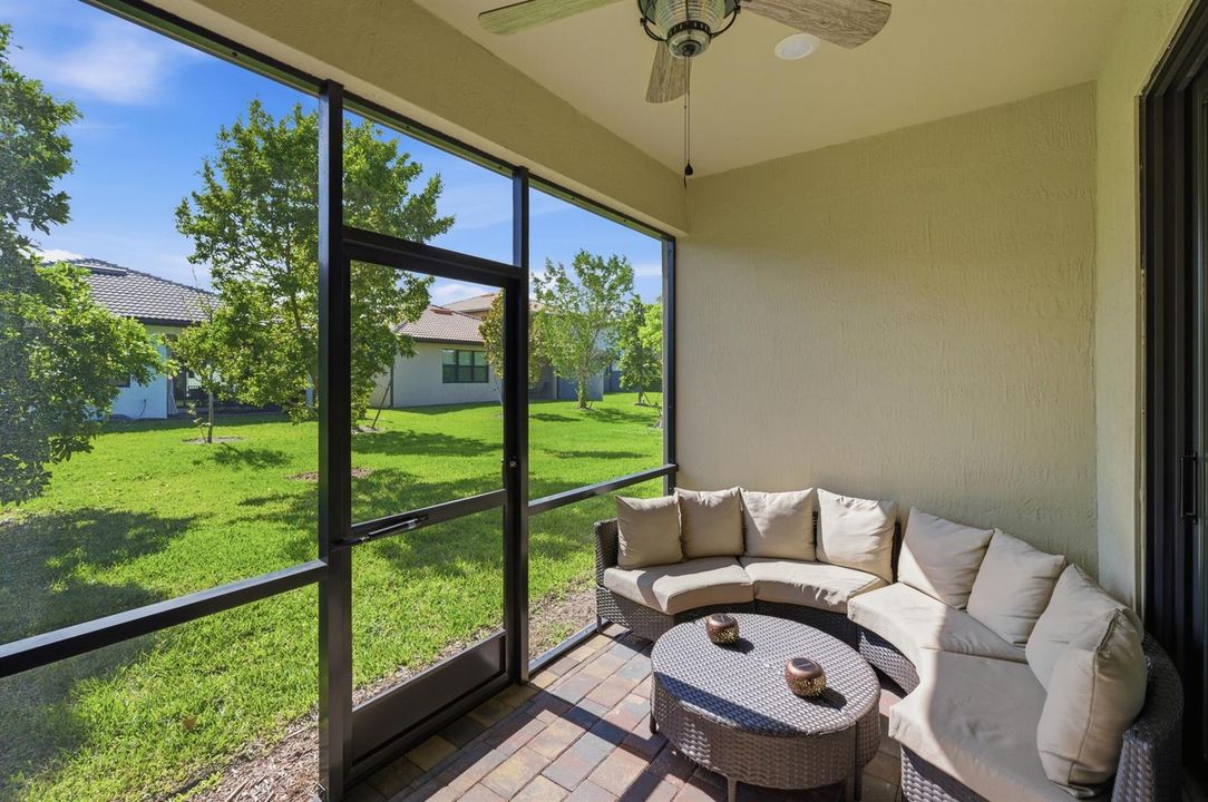 Screen porch