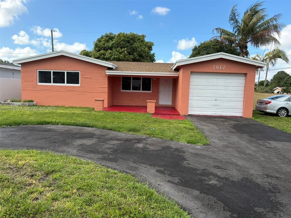 For Sale: $549,000 (3 beds, 2 baths, 1262 Square Feet)