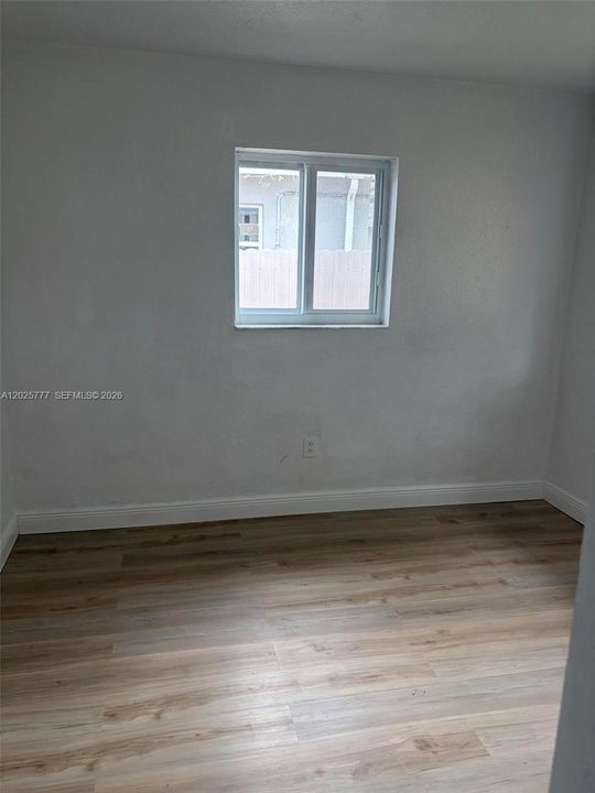 For Sale: $549,000 (3 beds, 2 baths, 1262 Square Feet)