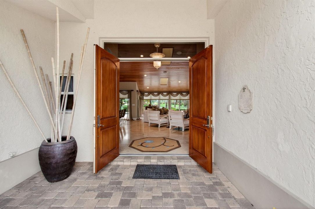 DOUBLE DOOR ENTRANCE