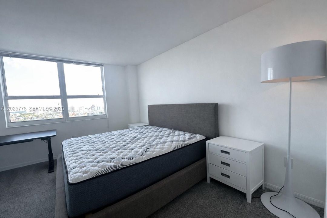 For Rent: $6,200 (2 beds, 2 baths, 1080 Square Feet)