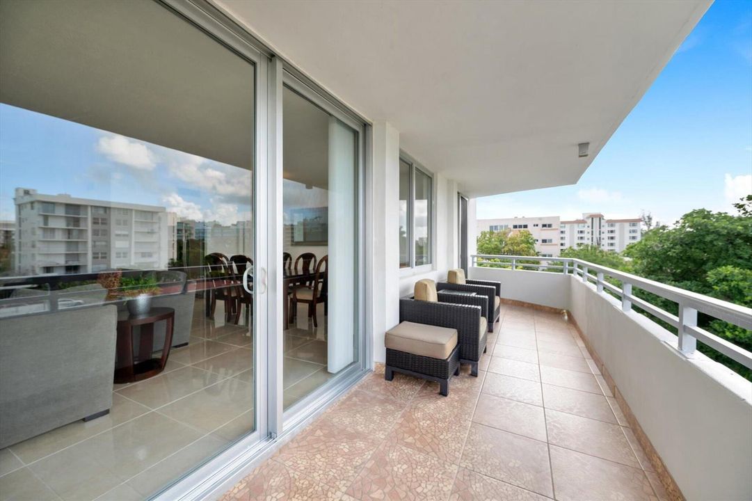 24-1080 94th St APT 411_024