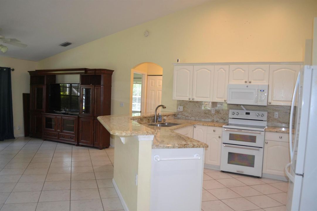 Kitchen open Family rm