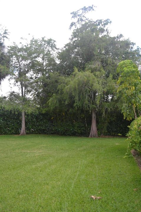 .39 acre private lot on canal