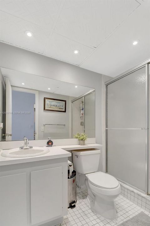 For Sale: $159,000 (2 beds, 2 baths, 1110 Square Feet)