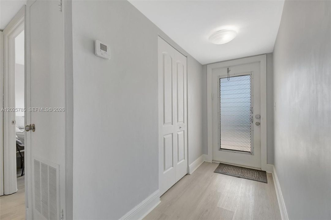 For Sale: $159,000 (2 beds, 2 baths, 1110 Square Feet)