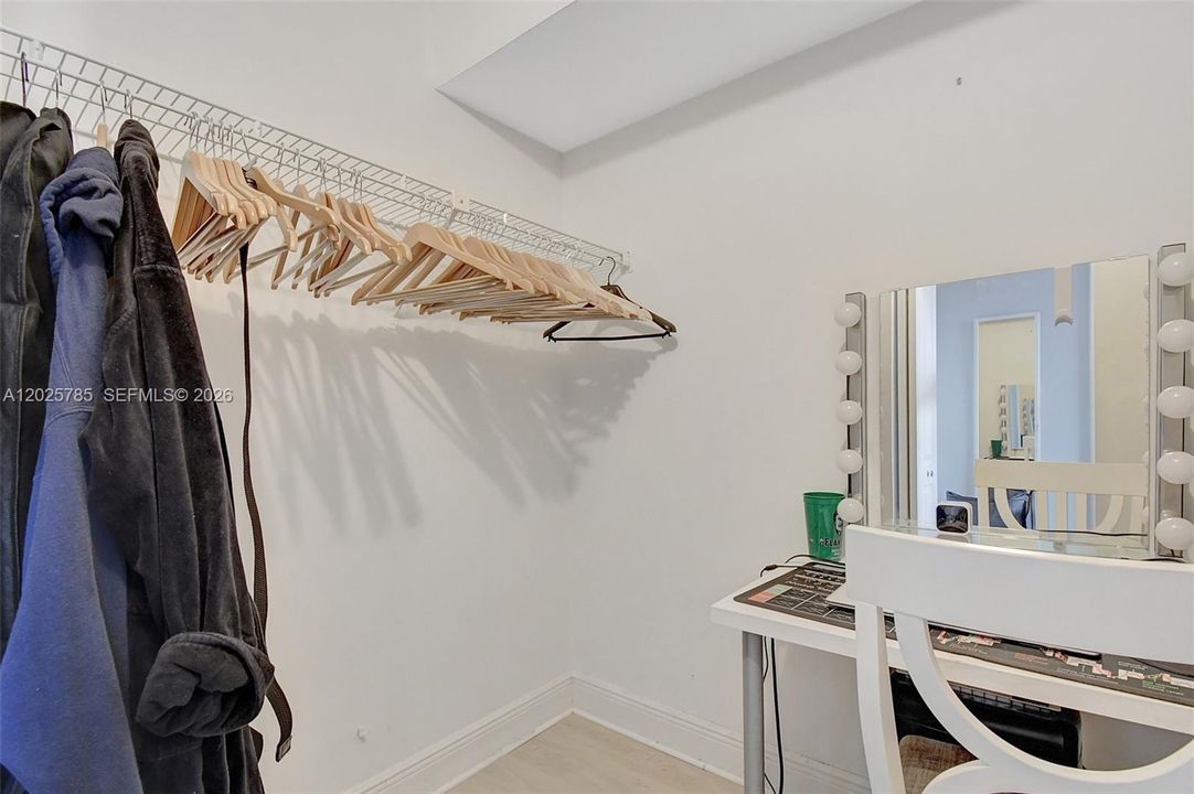 For Sale: $159,000 (2 beds, 2 baths, 1110 Square Feet)