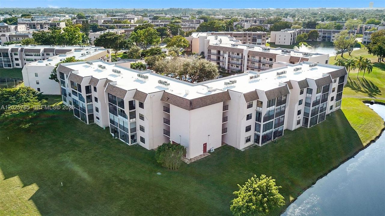 For Sale: $159,000 (2 beds, 2 baths, 1110 Square Feet)