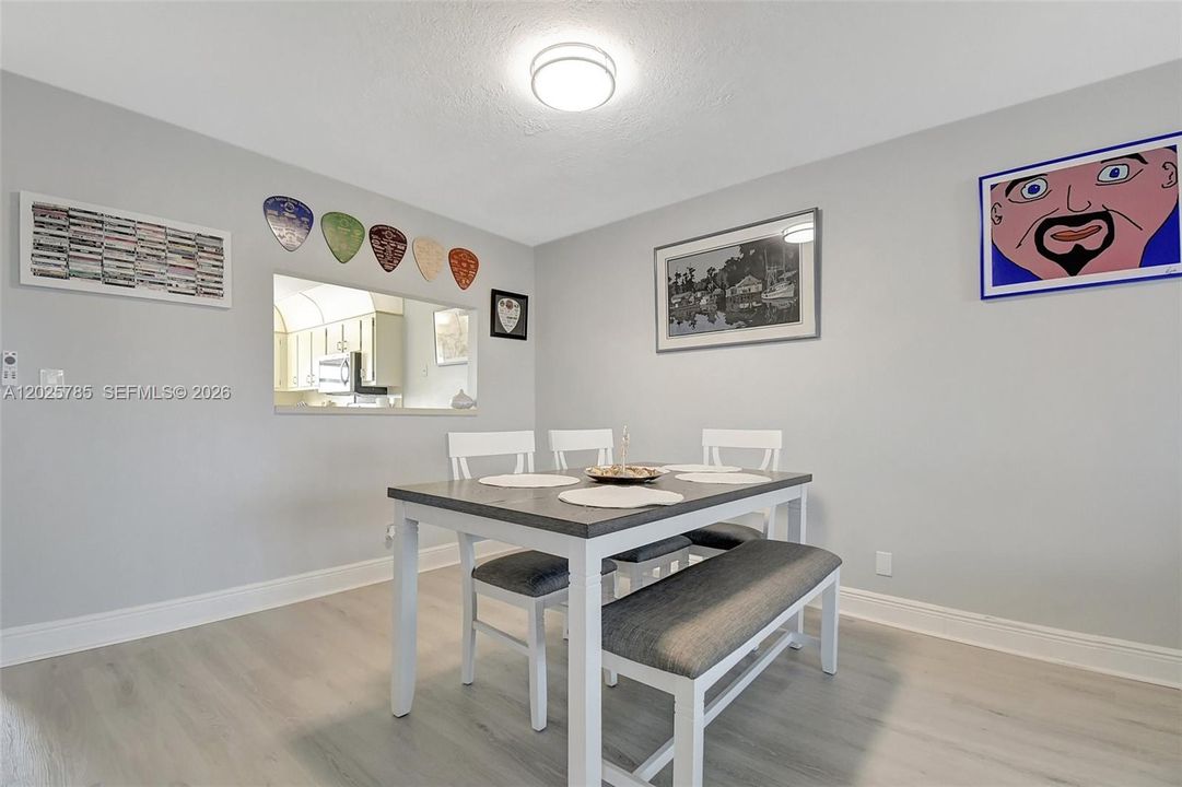 For Sale: $159,000 (2 beds, 2 baths, 1110 Square Feet)