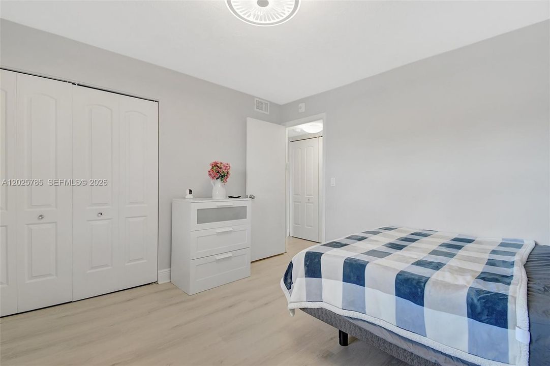 For Sale: $159,000 (2 beds, 2 baths, 1110 Square Feet)