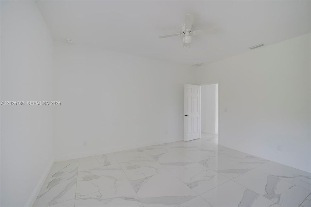 В аренду: $2,099 (4 спален, 2 ванн, 1534 Квадратных фут)