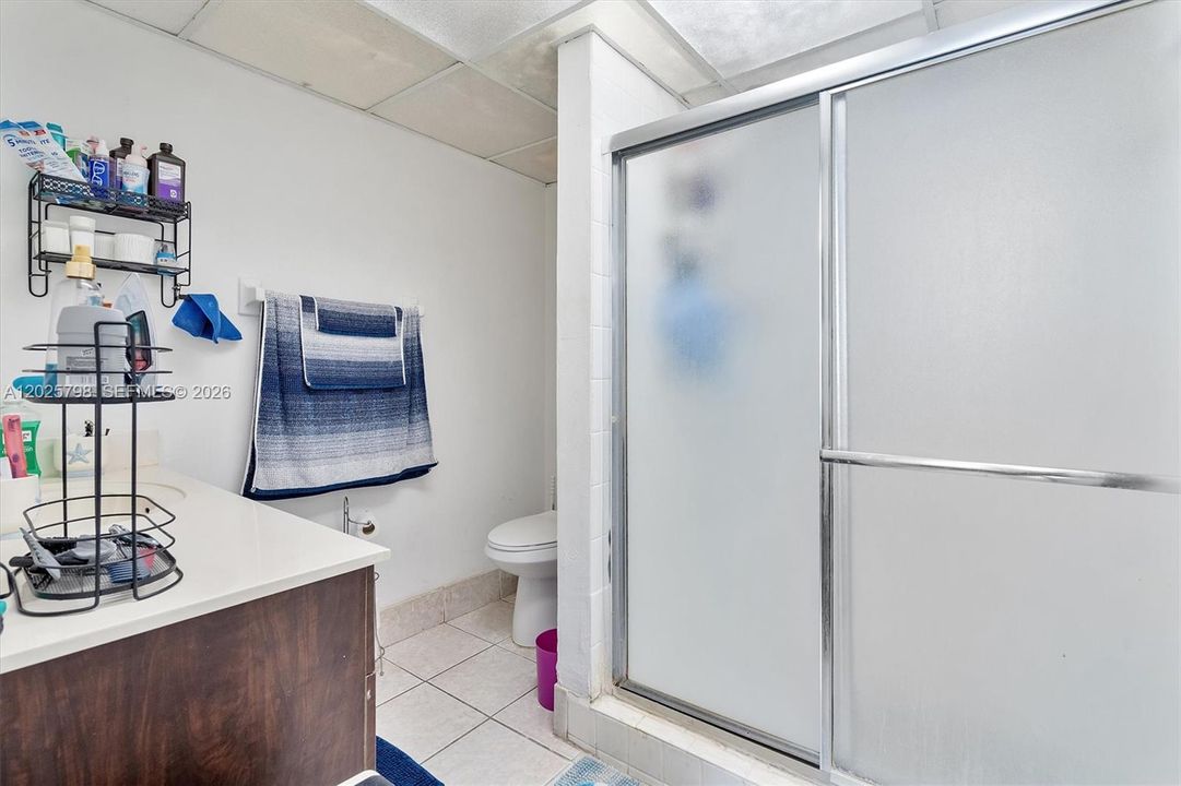 For Sale: $247,500 (2 beds, 2 baths, 960 Square Feet)