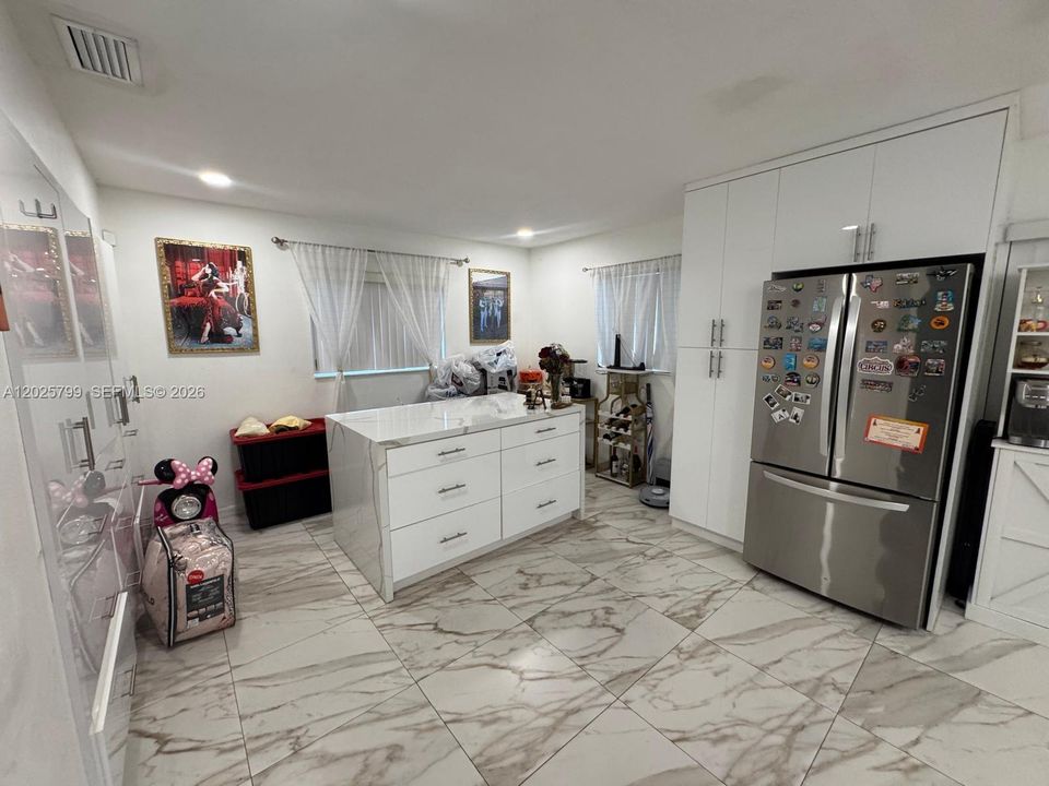For Sale: $600,000 (0 beds, 0 baths, 3214 Square Feet)