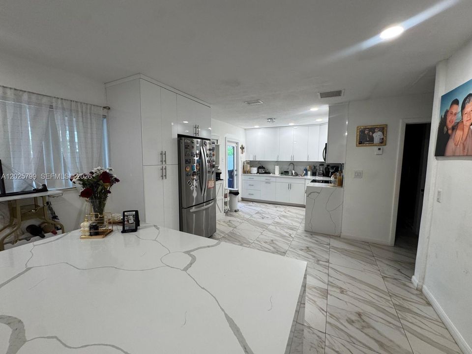 For Sale: $600,000 (0 beds, 0 baths, 3214 Square Feet)