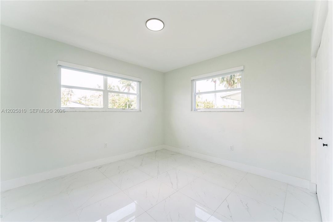 For Sale: $820,000 (3 beds, 2 baths, 1697 Square Feet)