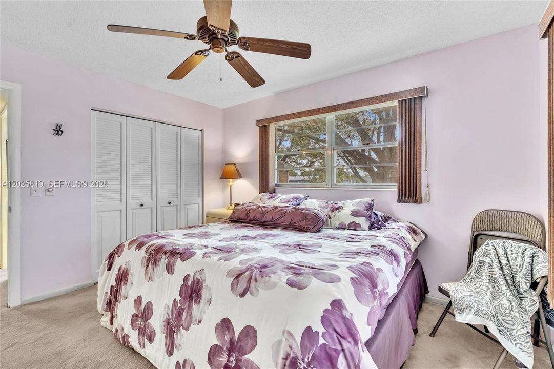 For Sale: $119,000 (2 beds, 1 baths, 820 Square Feet)