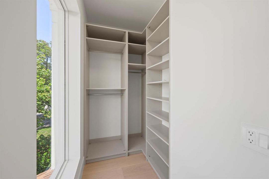 519 Southeast 4th Ave - 62.jpg-FULL