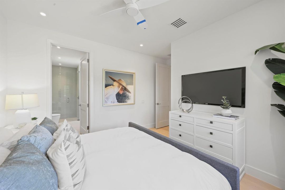 519 Southeast 4th Ave - 66.jpg-FULL