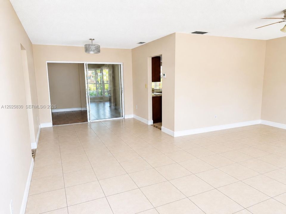 For Rent: $3,200 (3 beds, 2 baths, 1537 Square Feet)