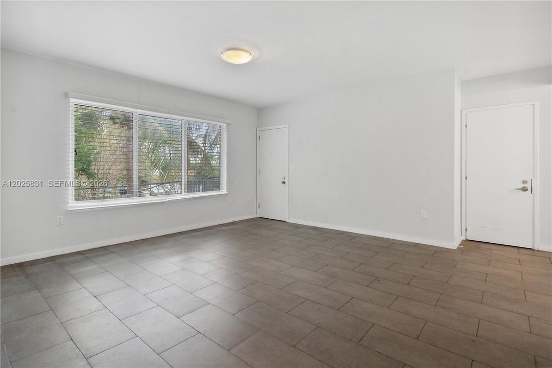 For Rent: $2,750 (8 beds, 6 baths, 4686 Square Feet)
