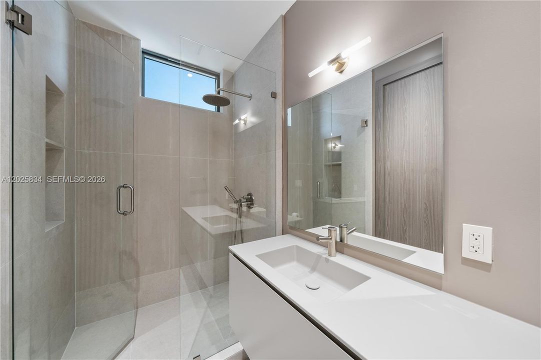 For Sale: $7,490,000 (5 beds, 5 baths, 3768 Square Feet)